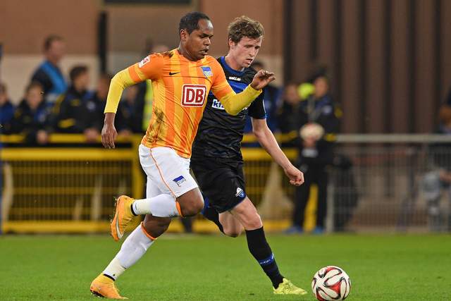 欧冠-维尼修斯破门莫拉塔弑旧主 皇马1-3AC米兰